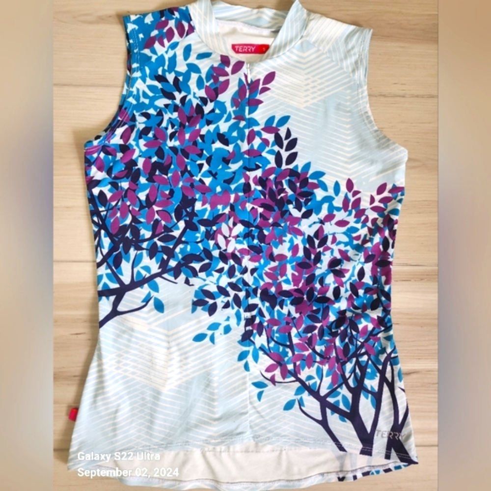 Women's sleeveless Terry brand cycling jersey size small